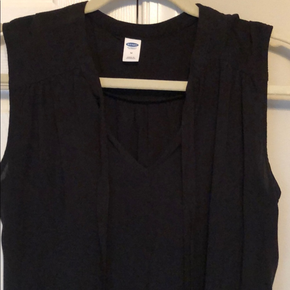 Black vneck tank with tie neck